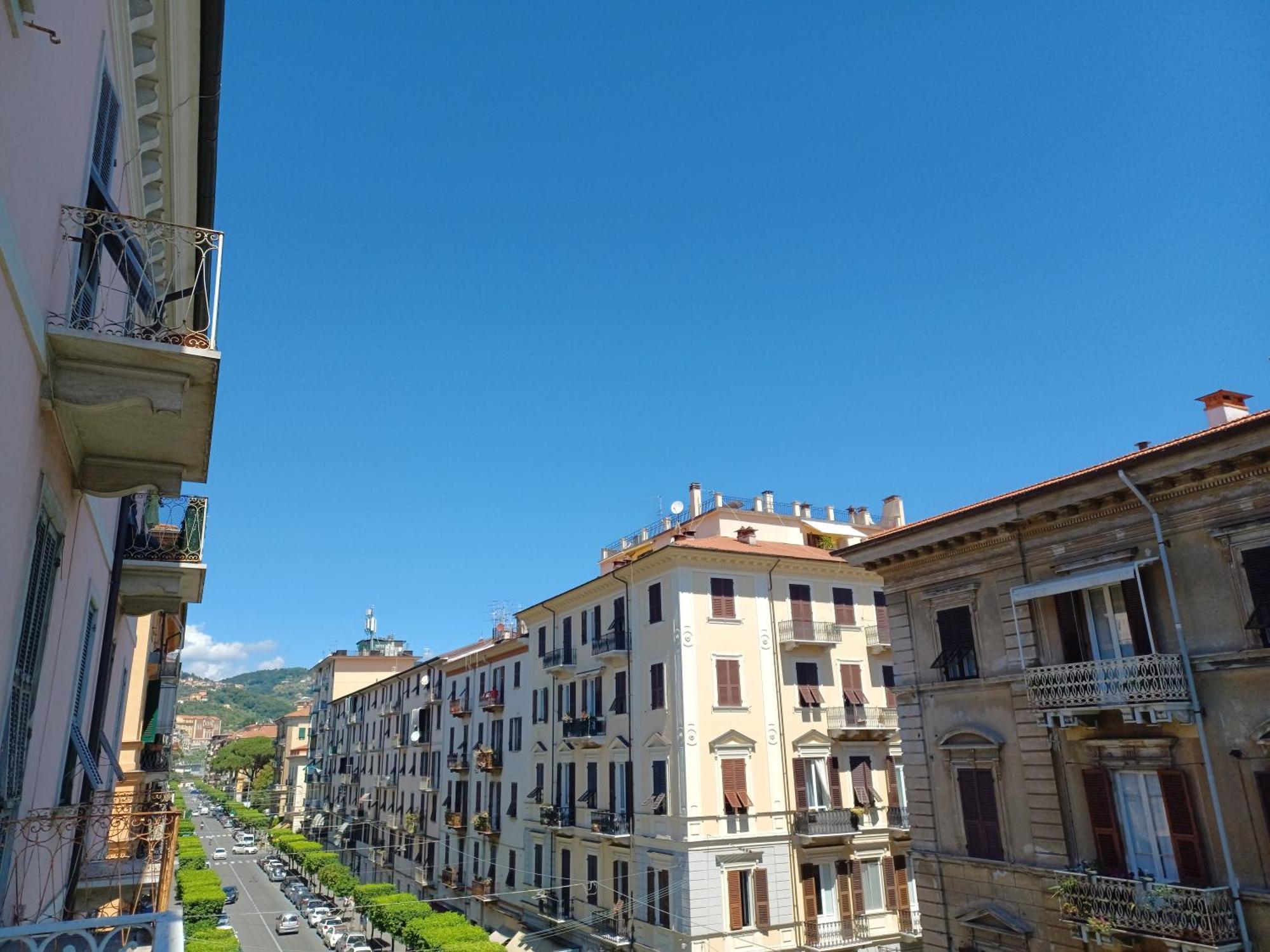 Cavour257 Apartment La Spezia Luaran gambar